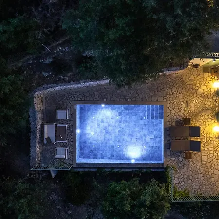 Sevastoula Villa Ratzaklíon